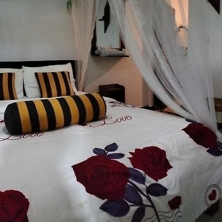 Supipi Homestay Элла Экстерьер фото